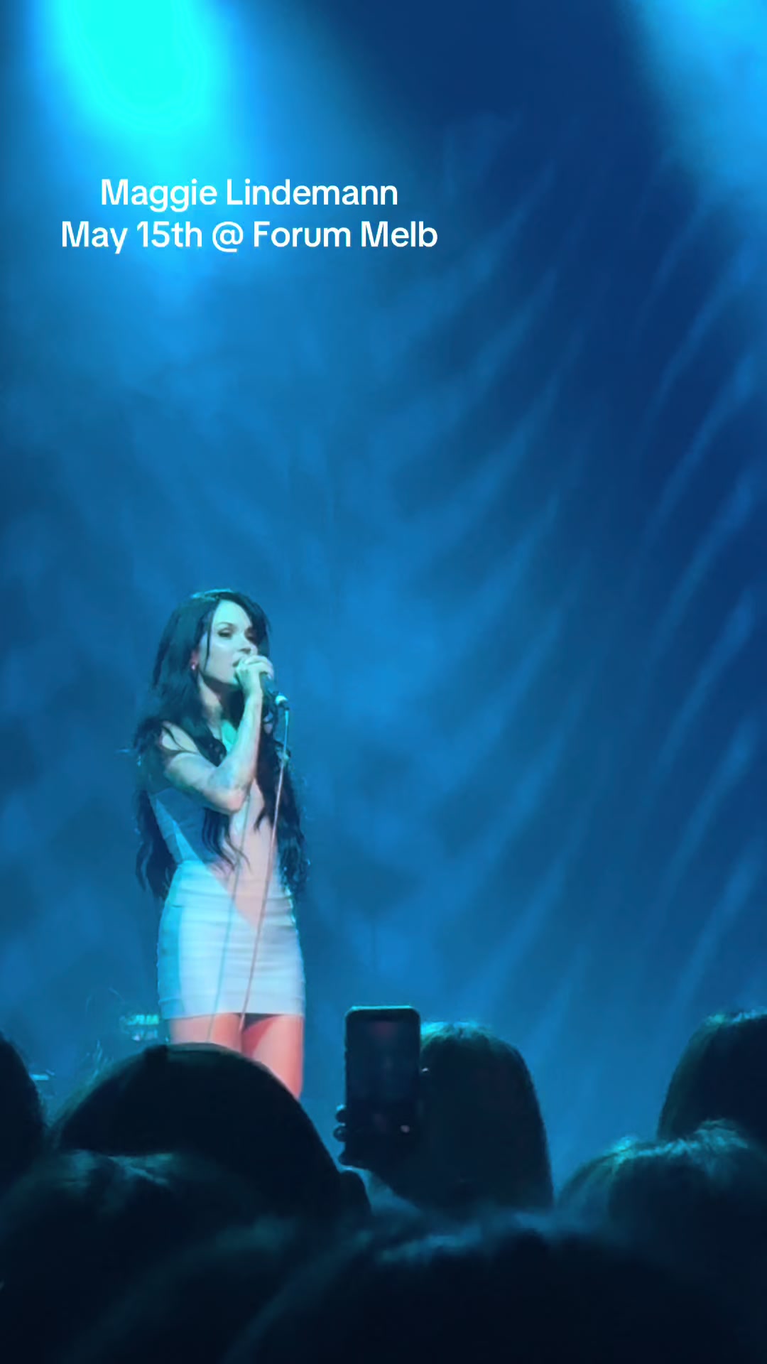 @elissaonthescene
