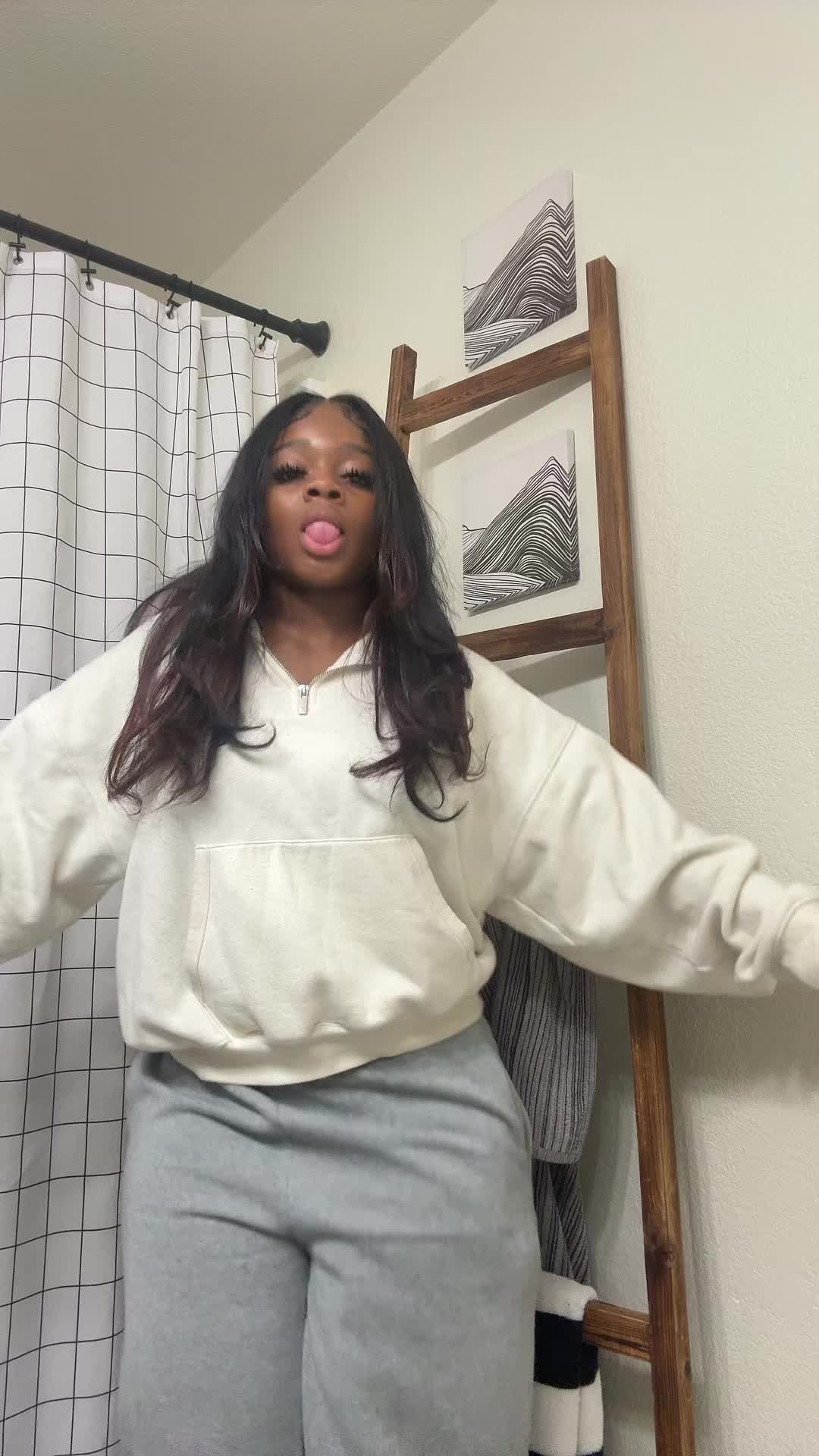 @Jasmine💫