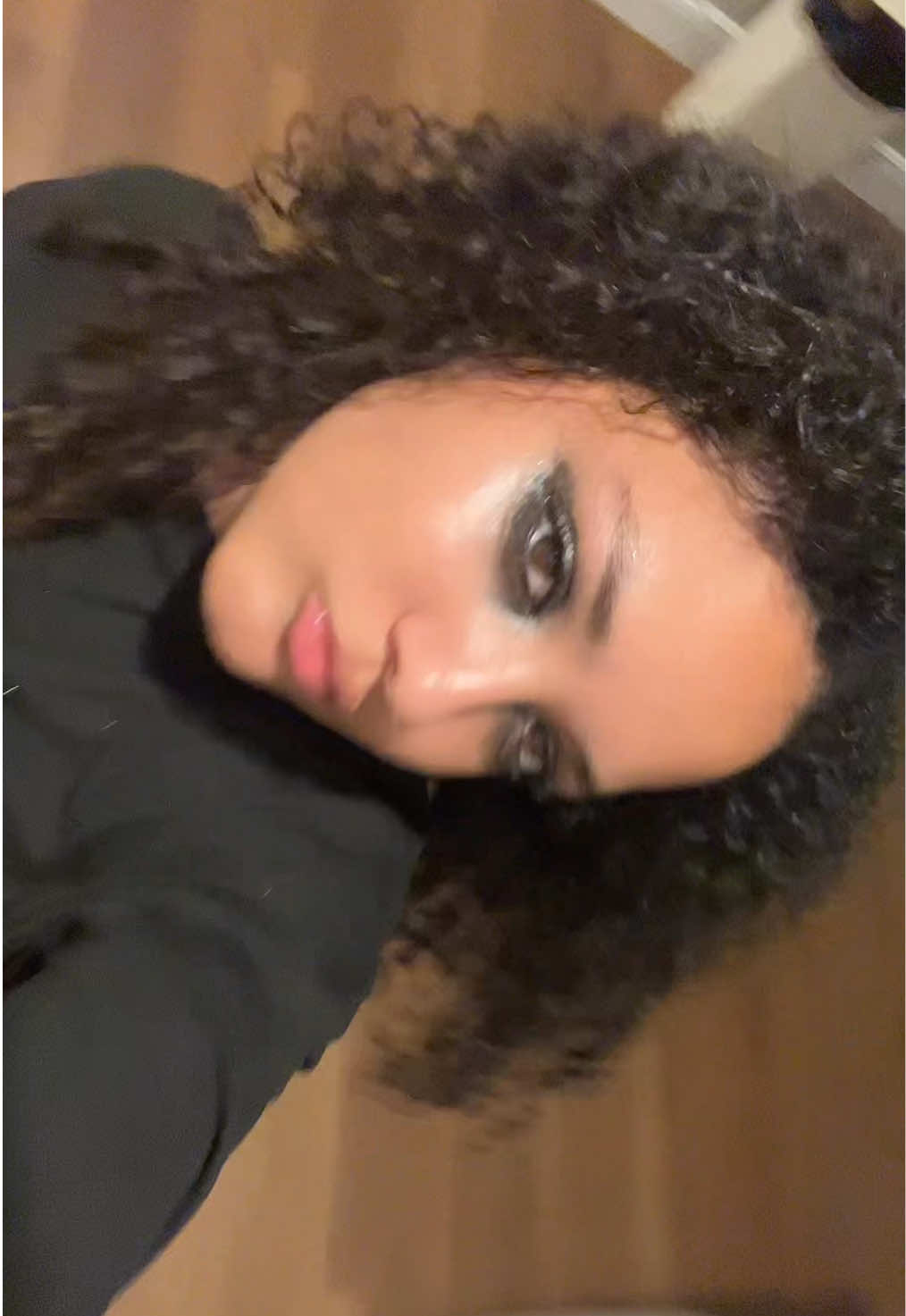 @Aalorabear𖣂