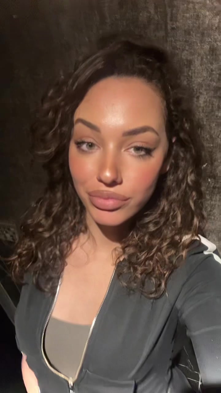 @isidora