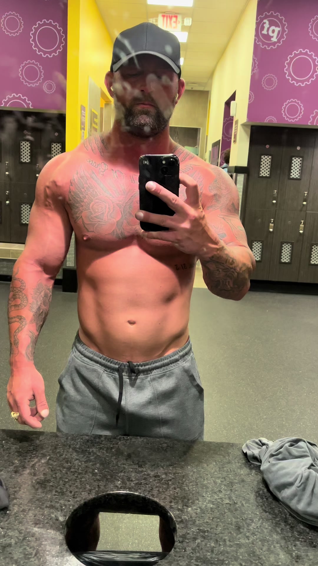 @richieswollerton
