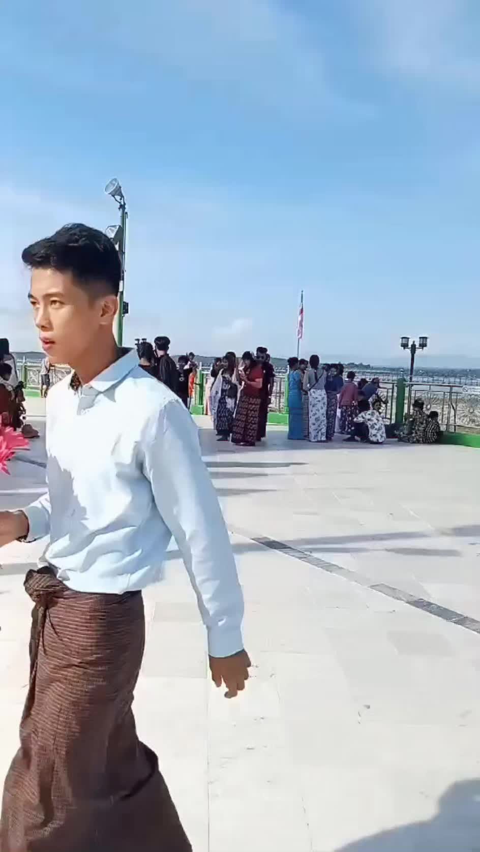 @ð³ïžðthura Naingð³ïžð