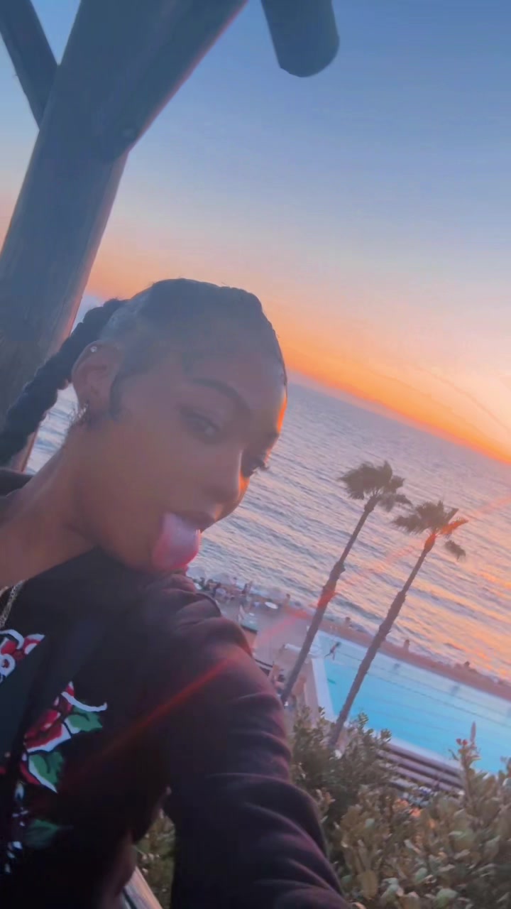 @Itsassata