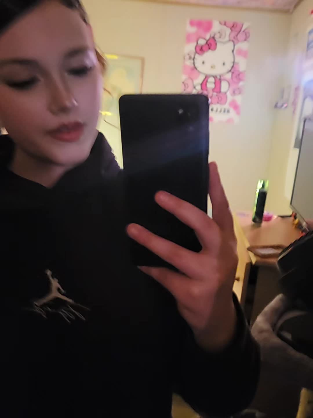 @💣