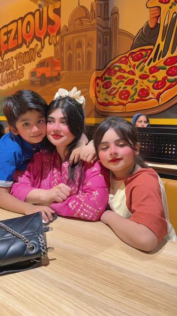 @Farah khan