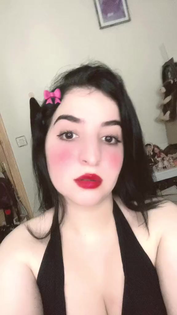 @oumniabetty1