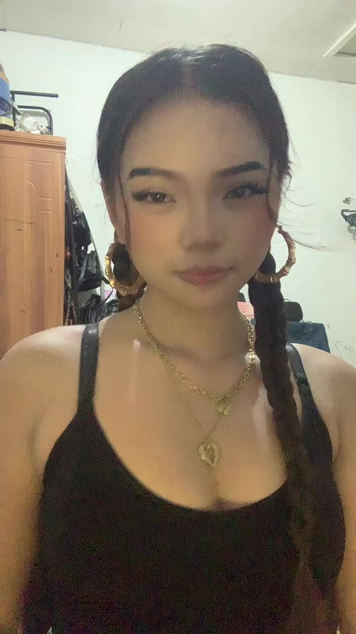 @alexiscyy