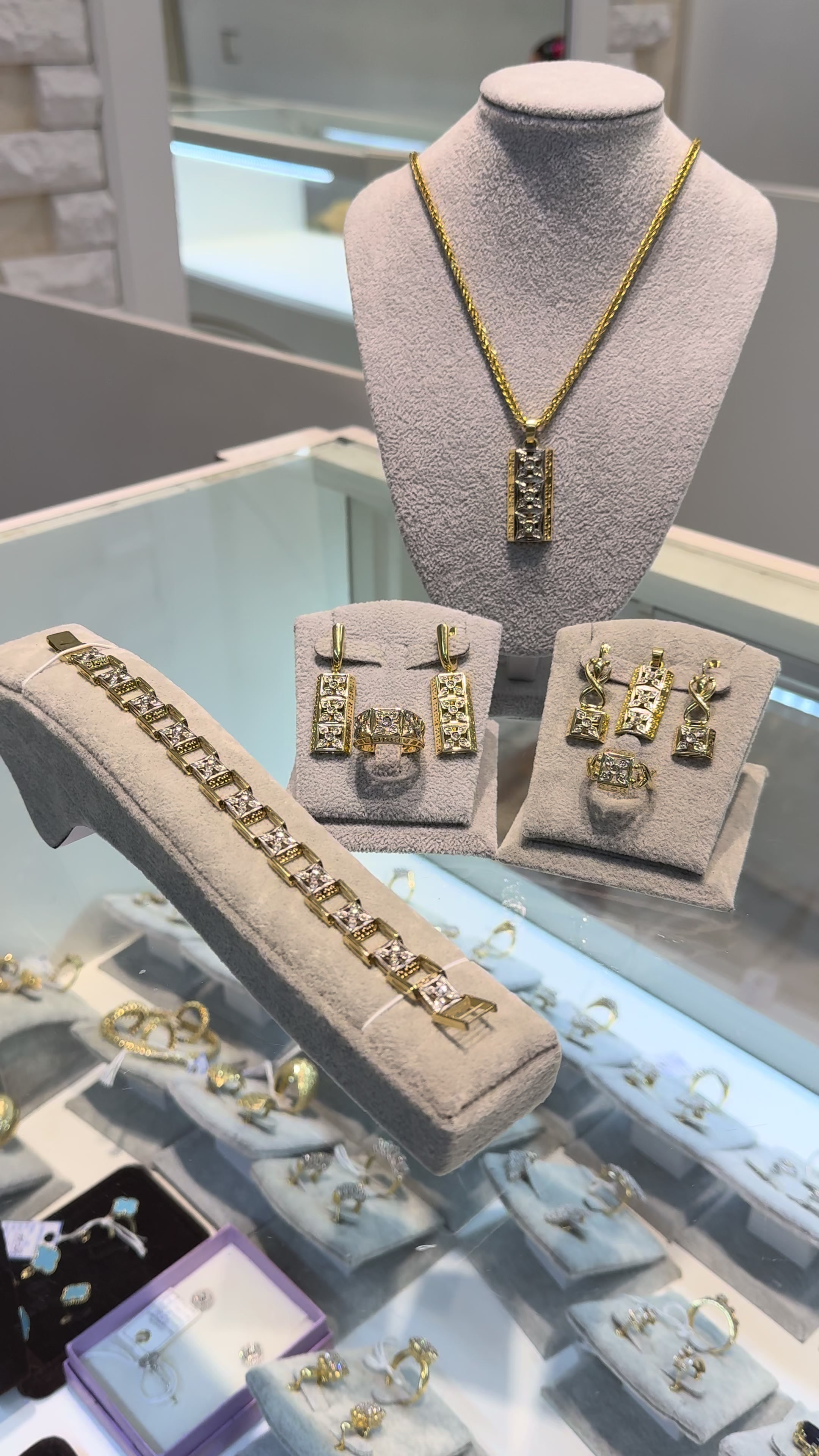 @bezelen_jewelleries_tm