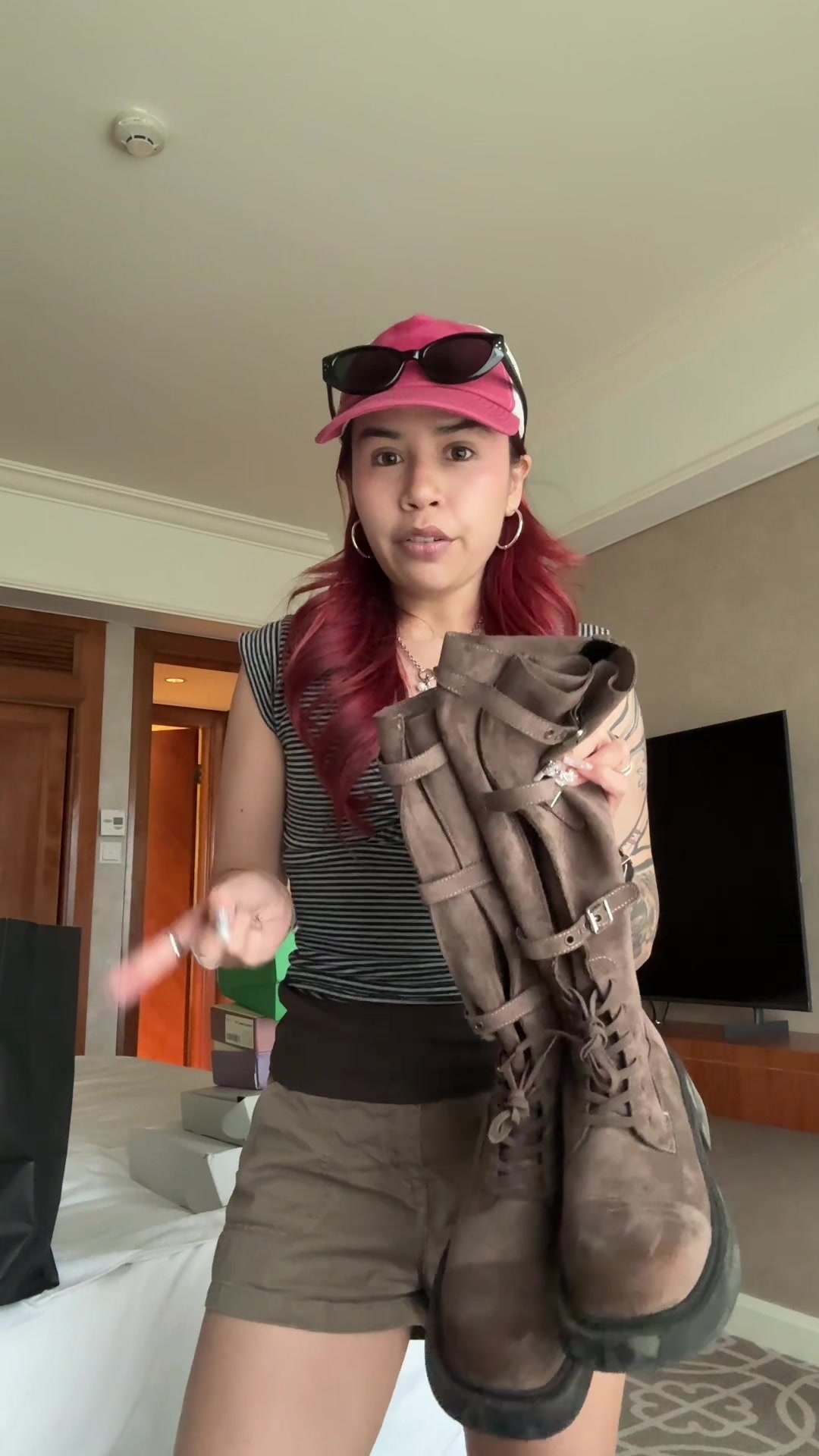 @leah