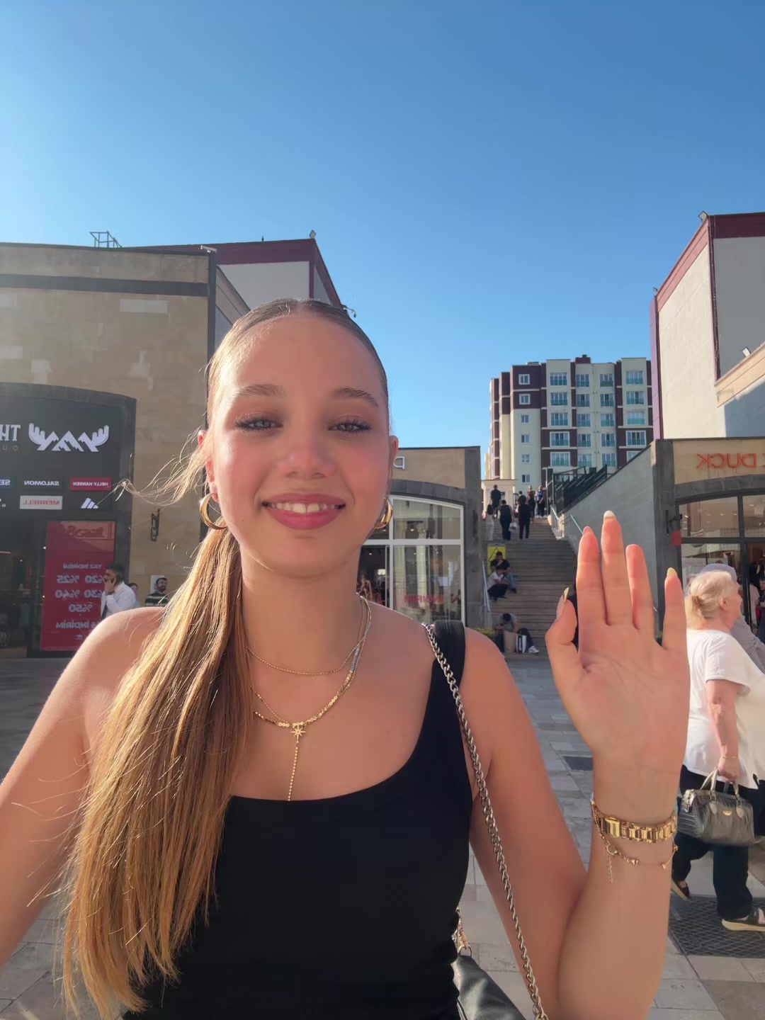 @Damlanida