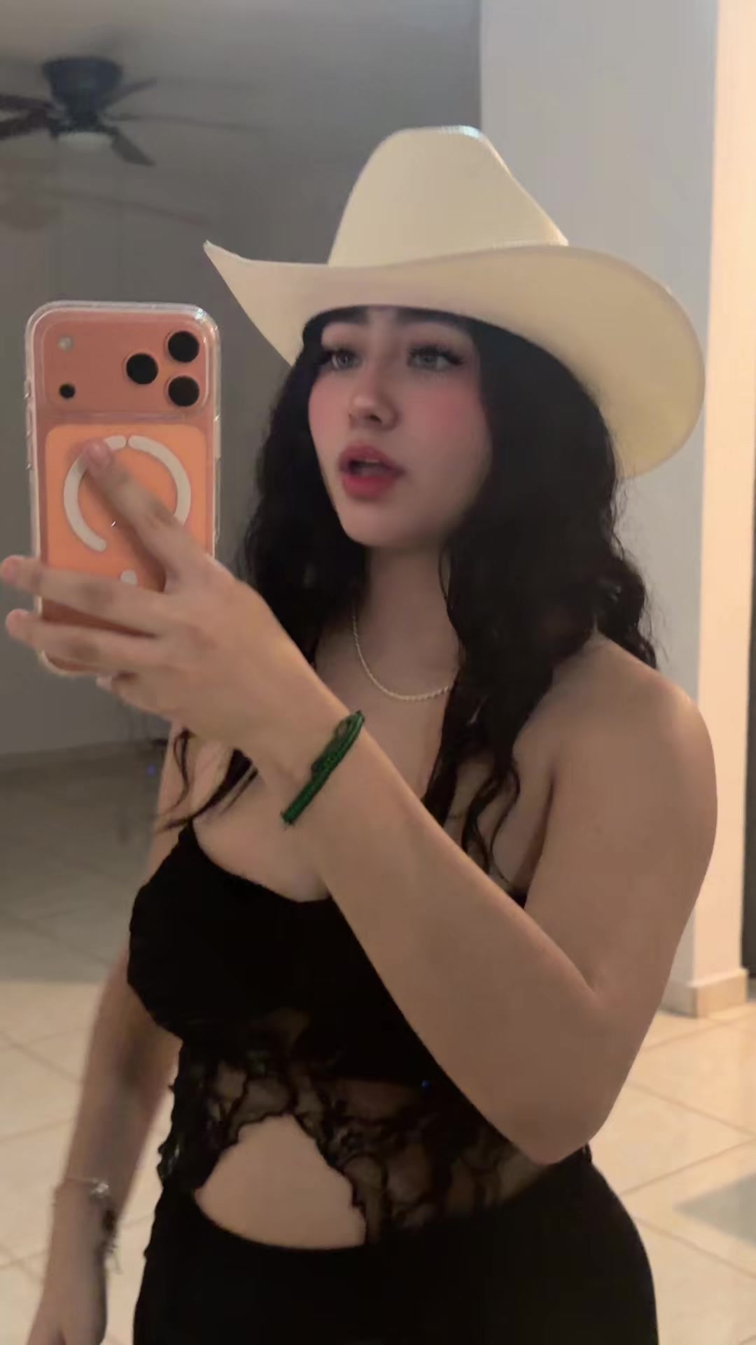@𝙻𝙰 𝙿𝙸𝙽𝙲𝙷𝙴 𝚈𝙴𝚂𝙸🌴🦋