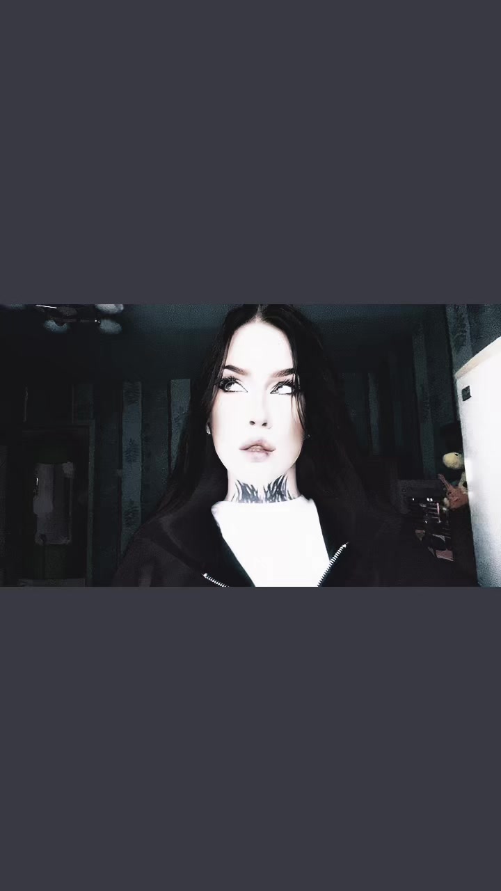 @𝖉𝖊𝖒𝖔𝖓𝖊𝖘𝖘