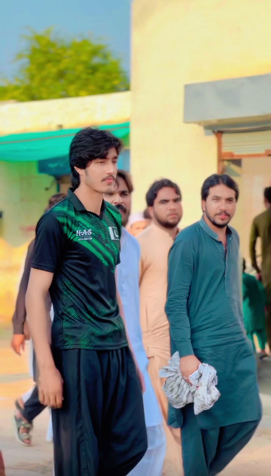 @ملک زبیر گھلو 👑