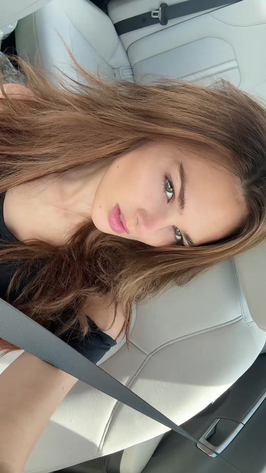 @@/juliannasabonis on Twitch