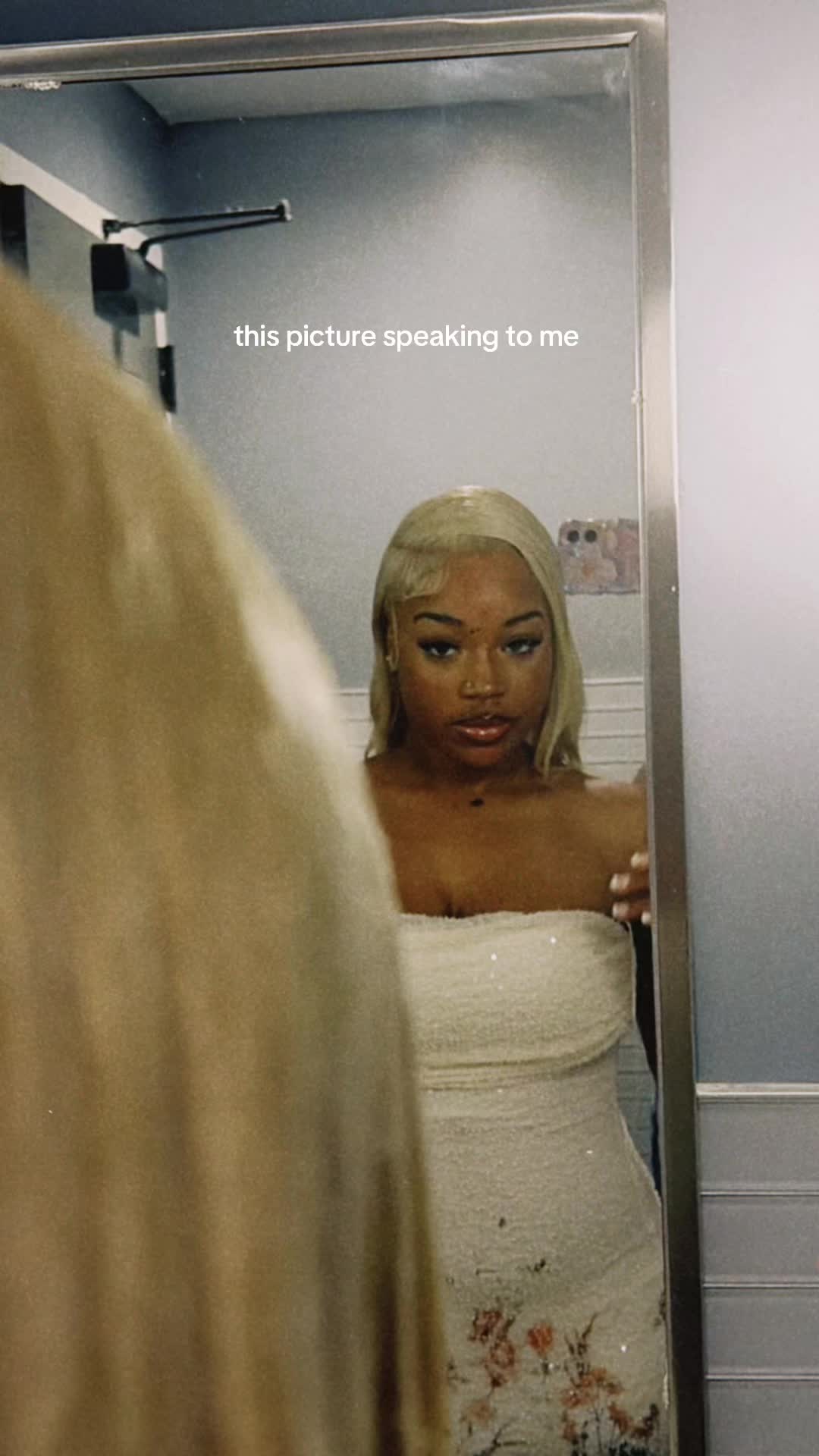 @👩🏽&zwj;🦰