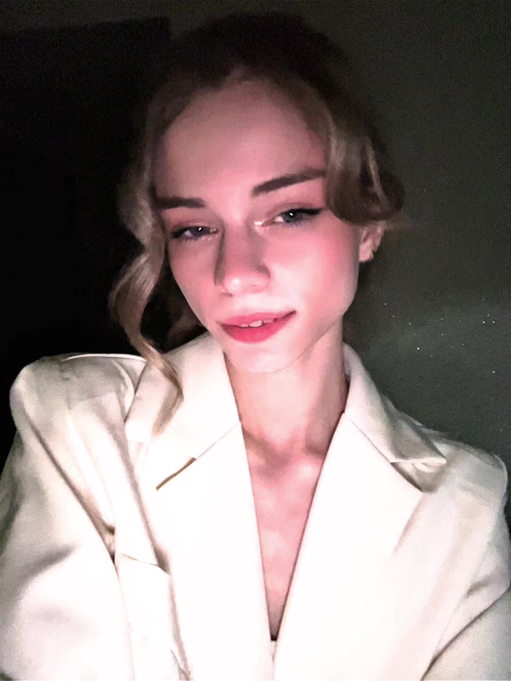 @Daria🌙