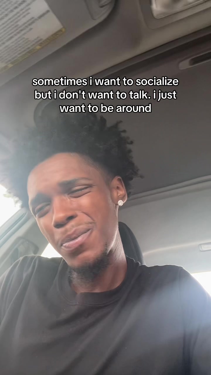 @iamChriss
