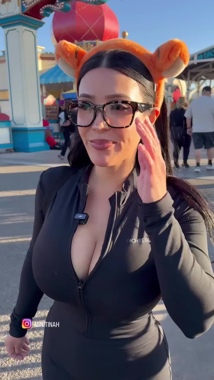 @Penelope_Hamilton
