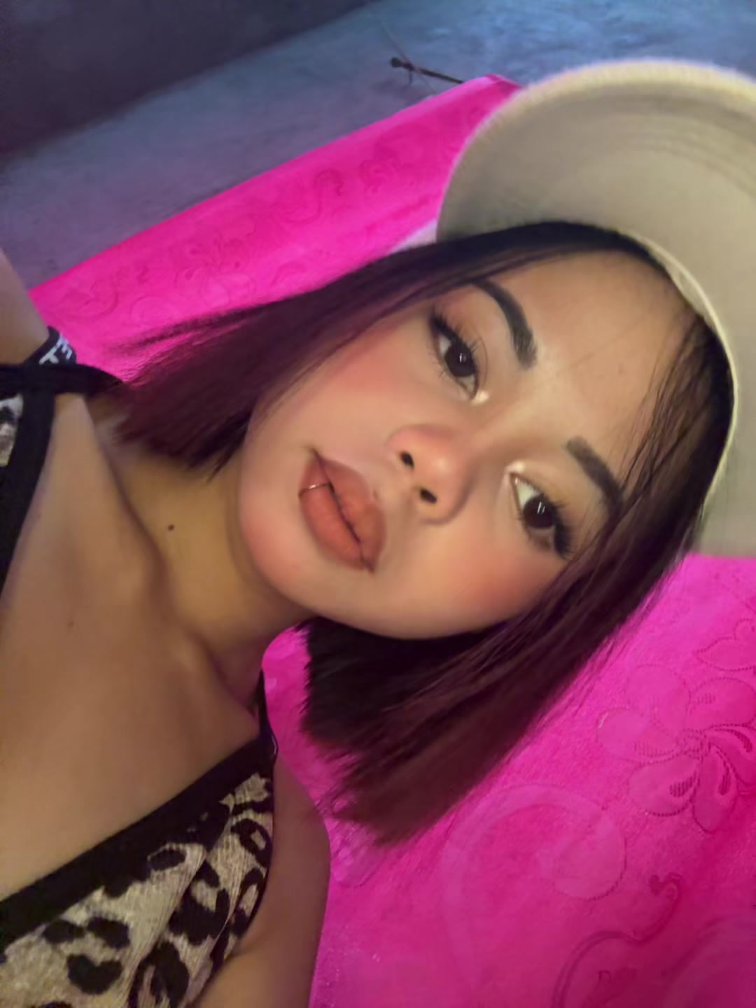 @angela