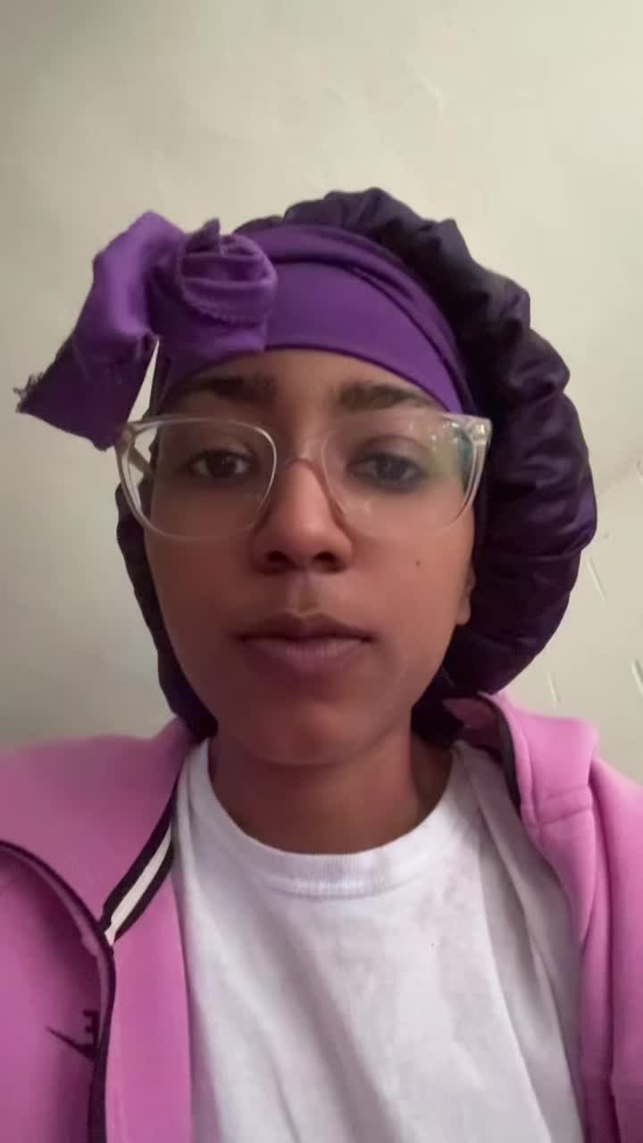 @QueenEyeDivine