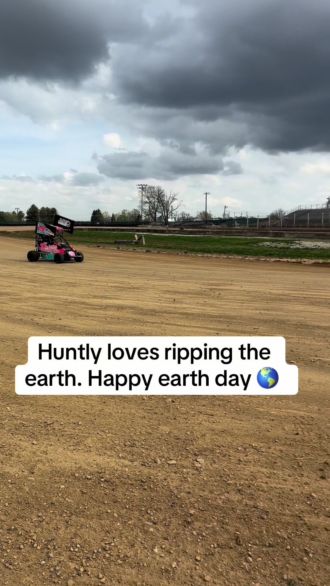 @Taylor✨🏁-Race Mom