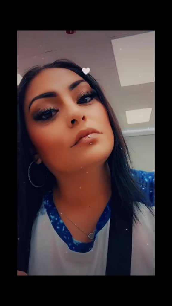 @Dee 💋💋💋💋