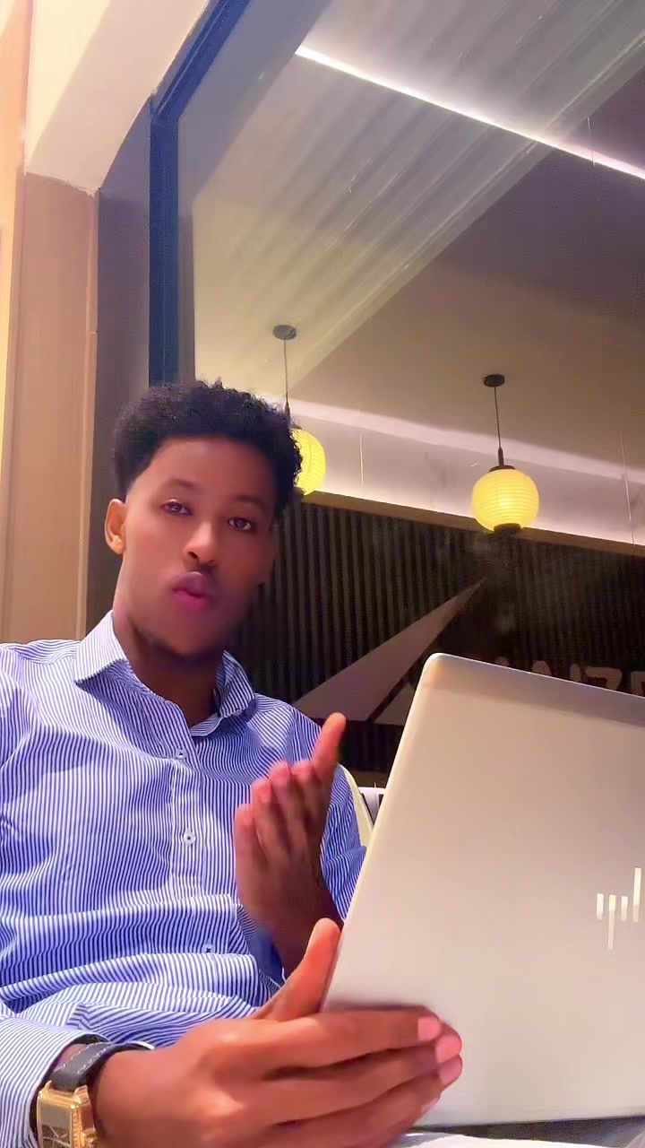 @Abdirahman🇸🇴