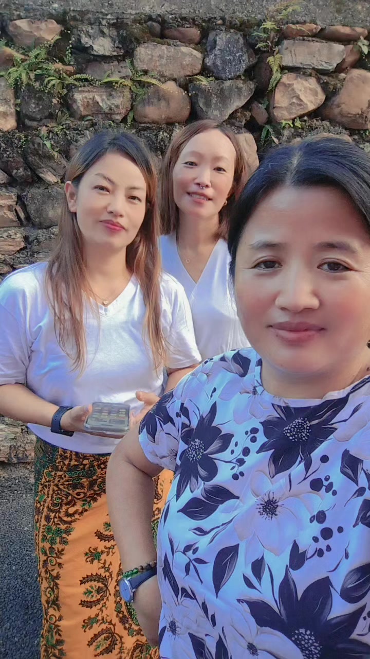 @Maya gurung
