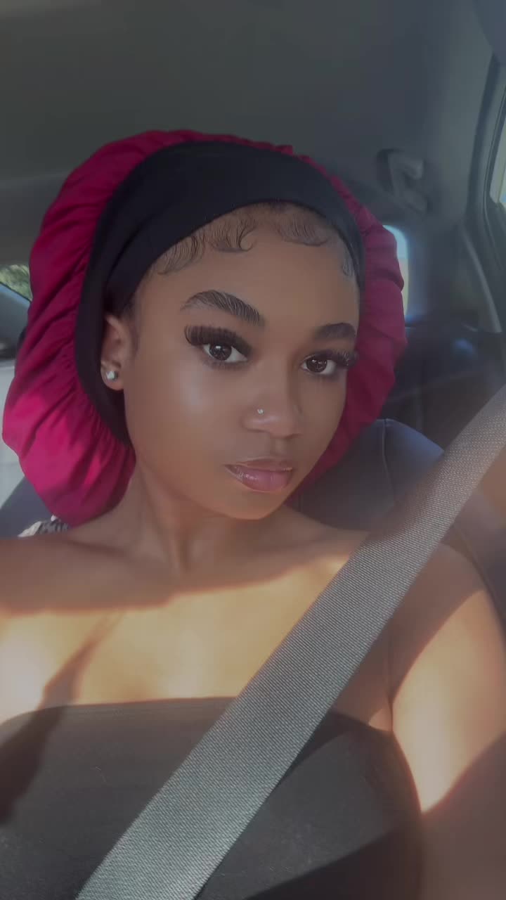@Pretty lil dreadhead🥰