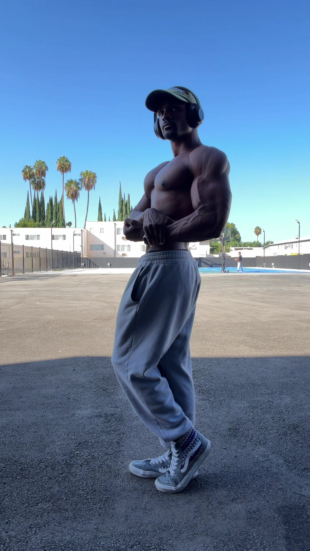 @LJ_Aesth3tic