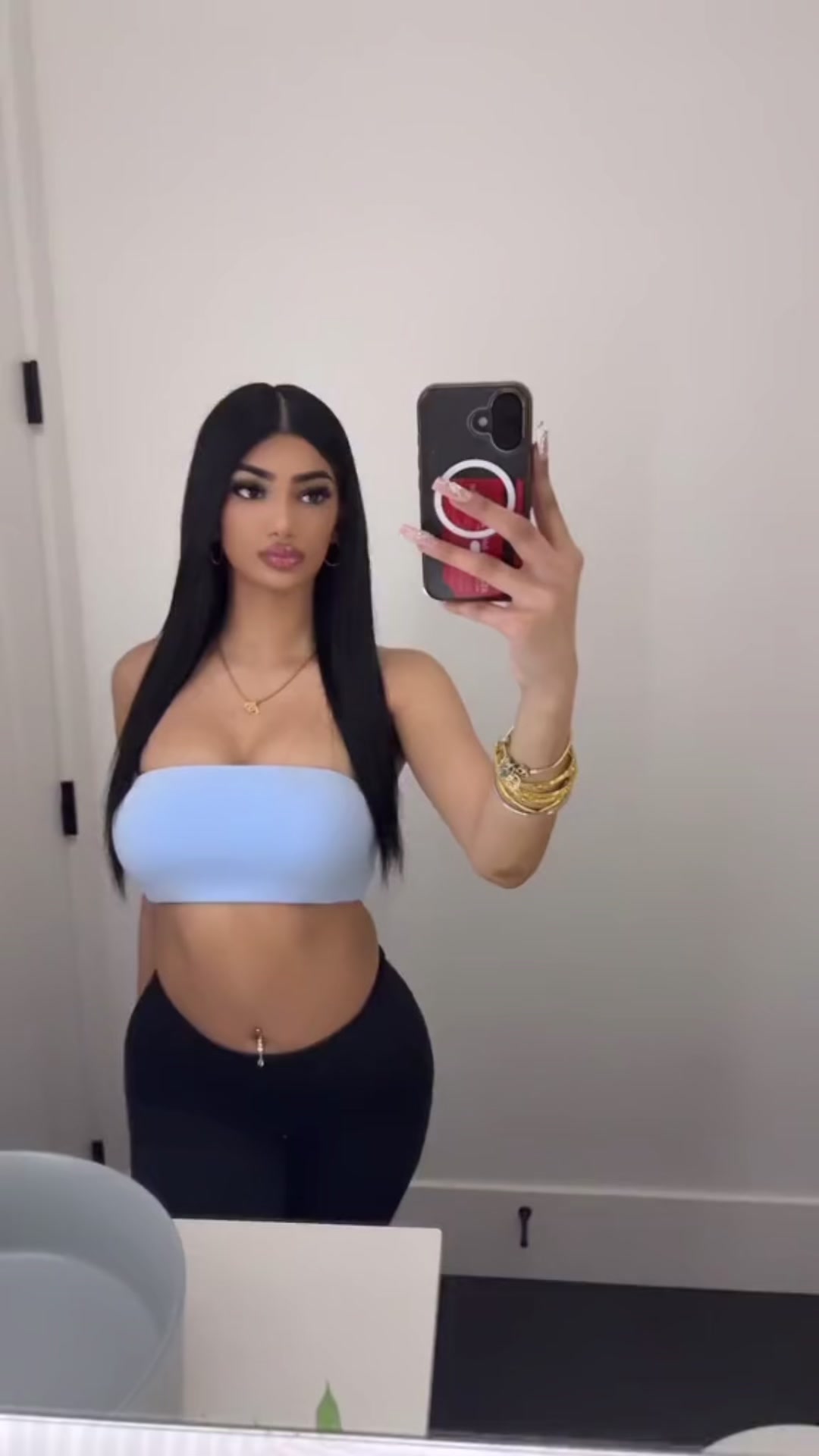@𝒥