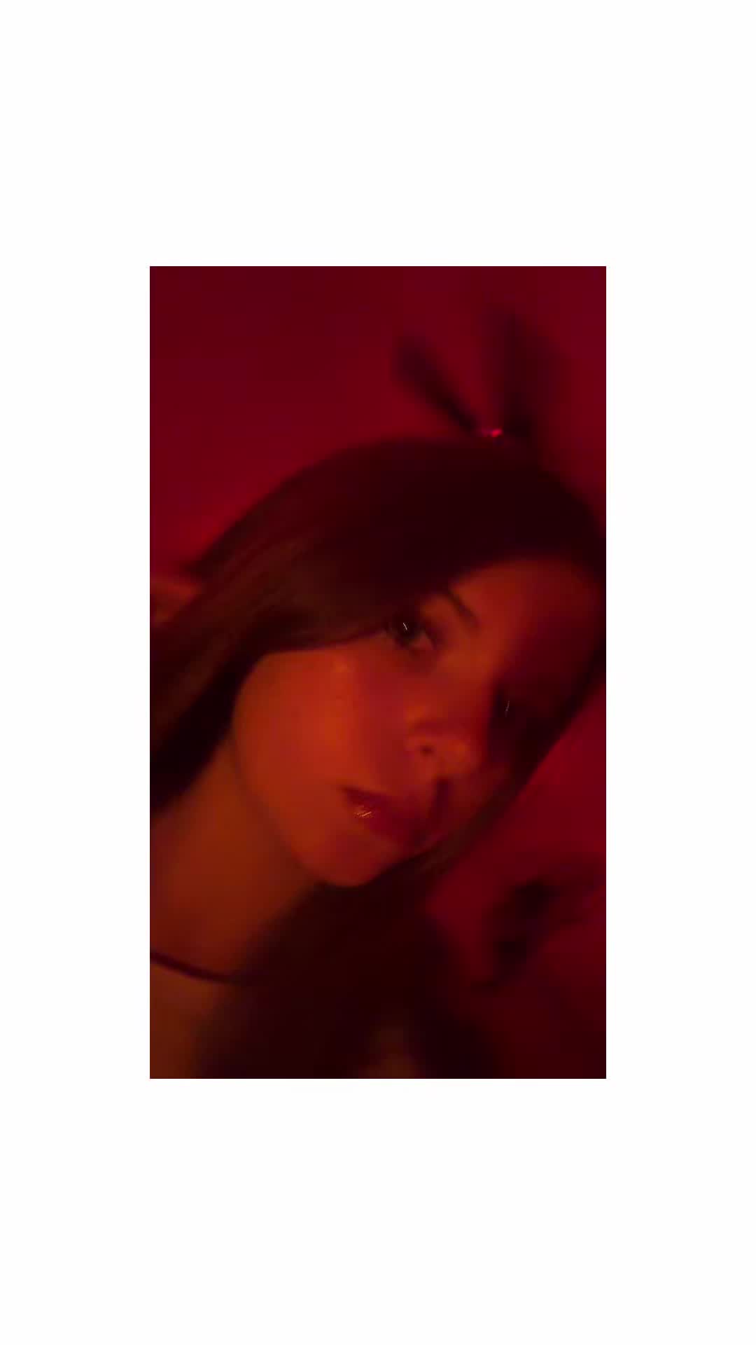 @bella