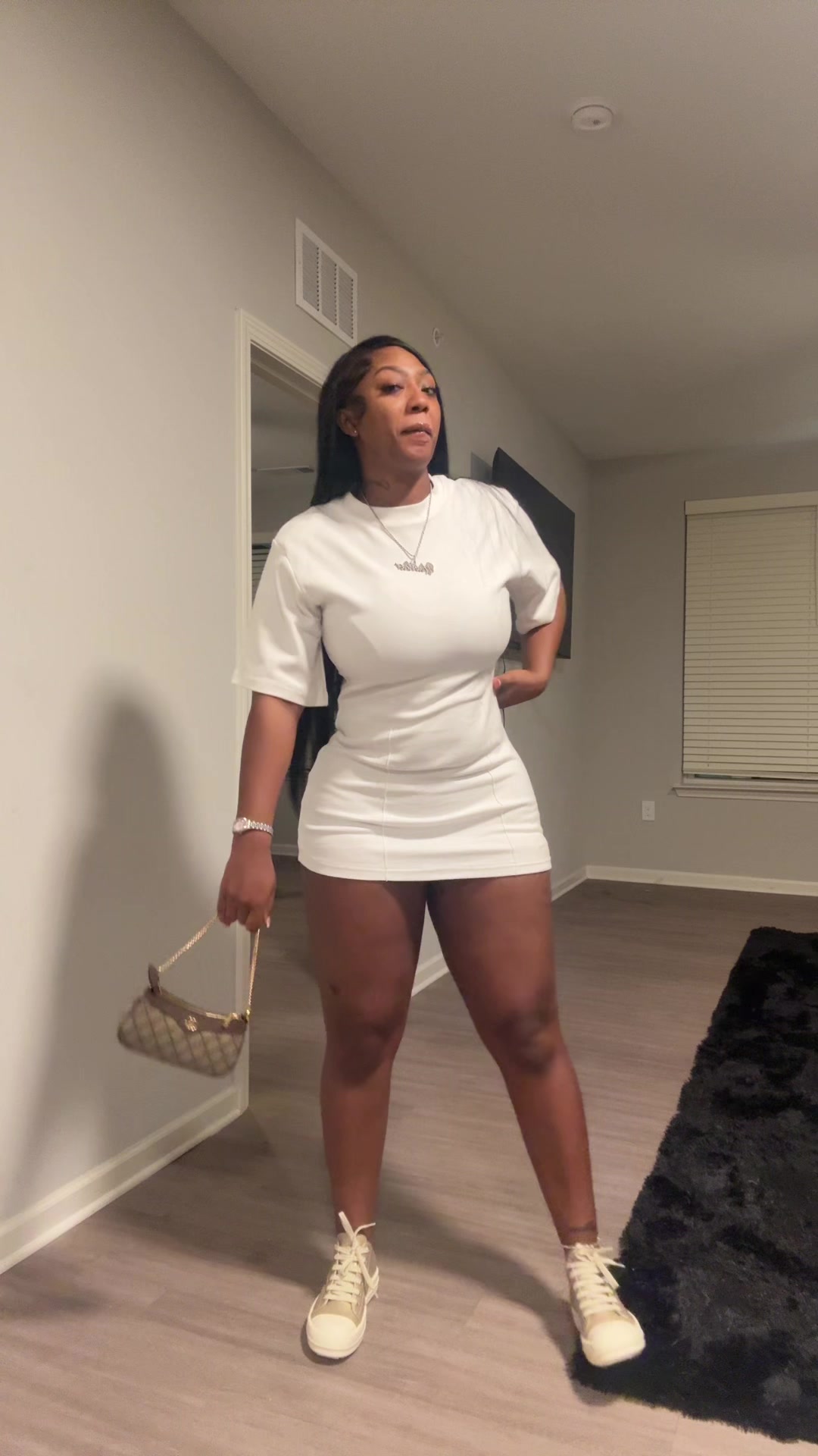 @shakiya