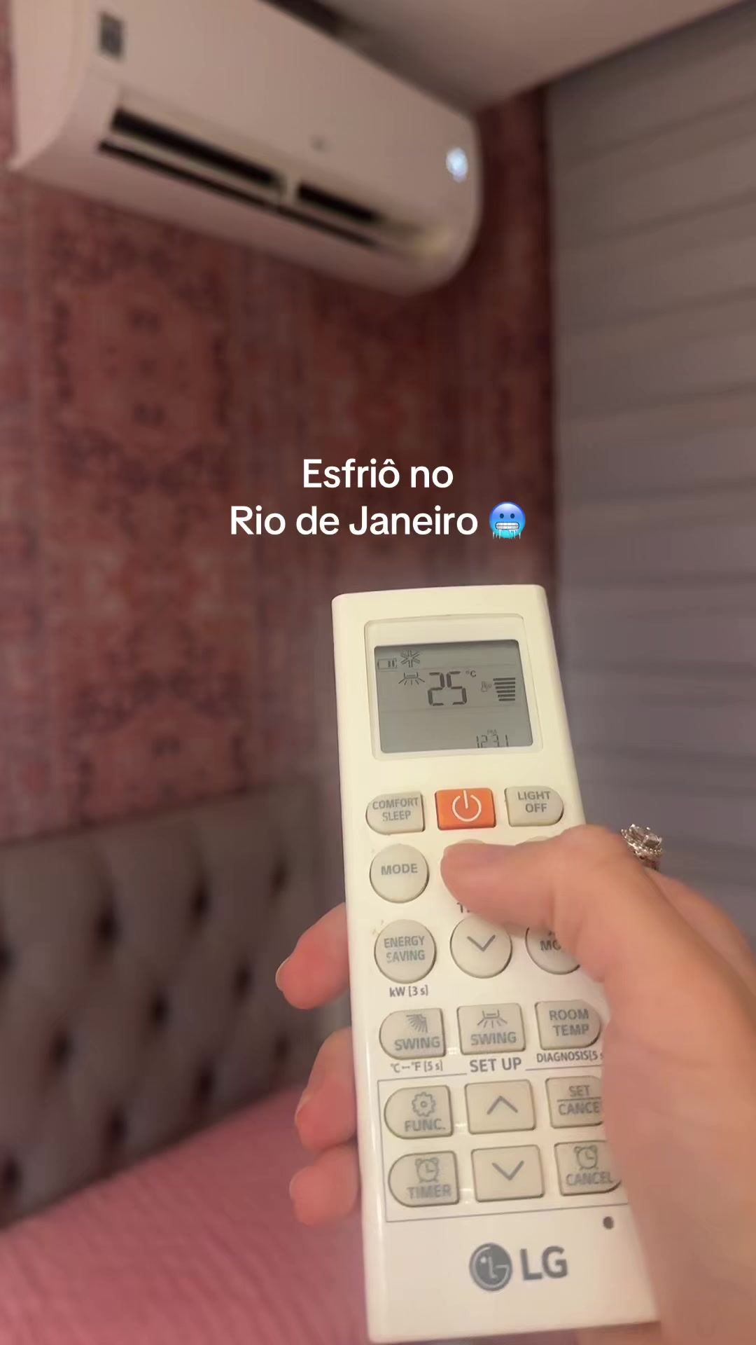 @Lari Aranha 🕷️
