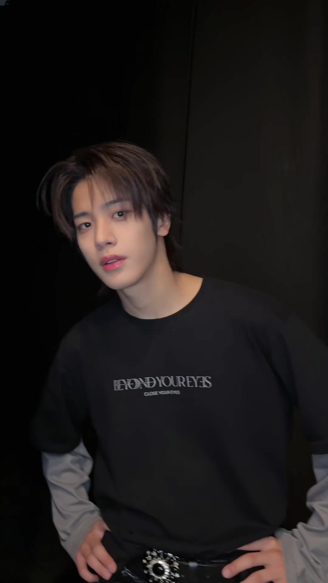 @CLOSE YOUR EYES