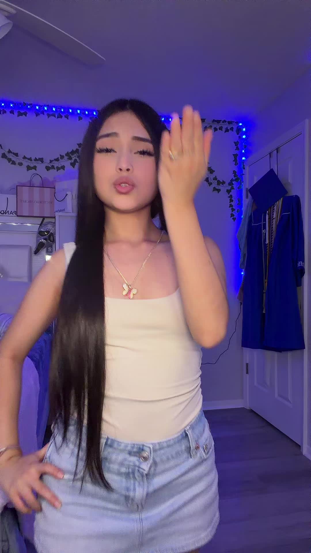 @ɴɪʜᴀᢉ𐭩