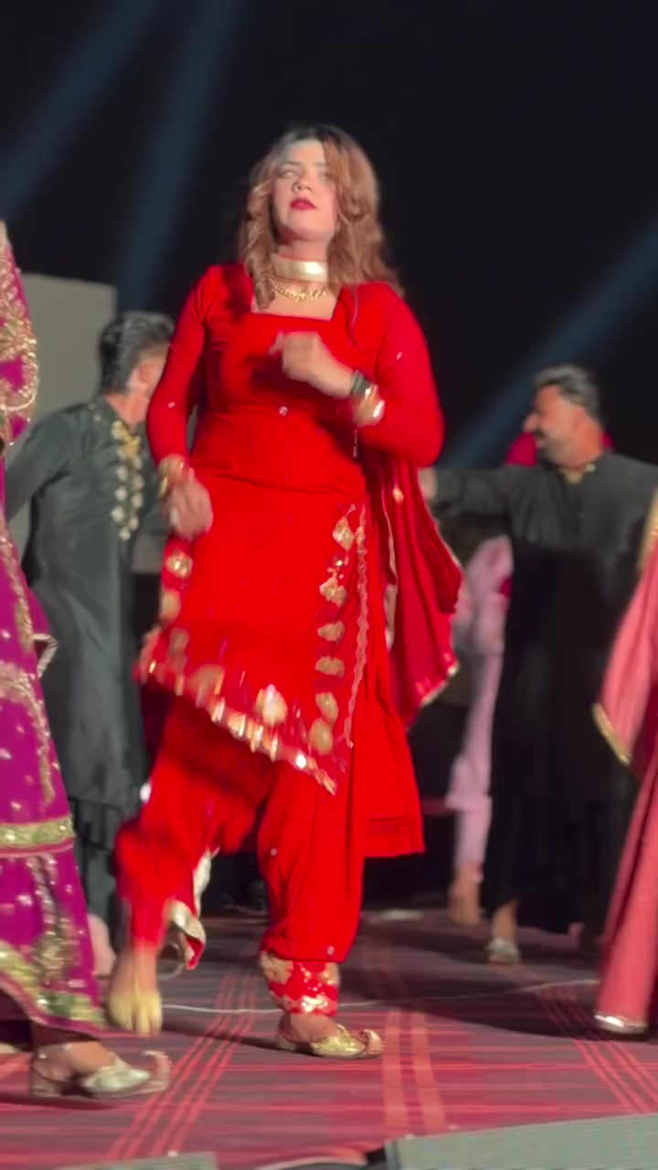 @Aj_Malika011