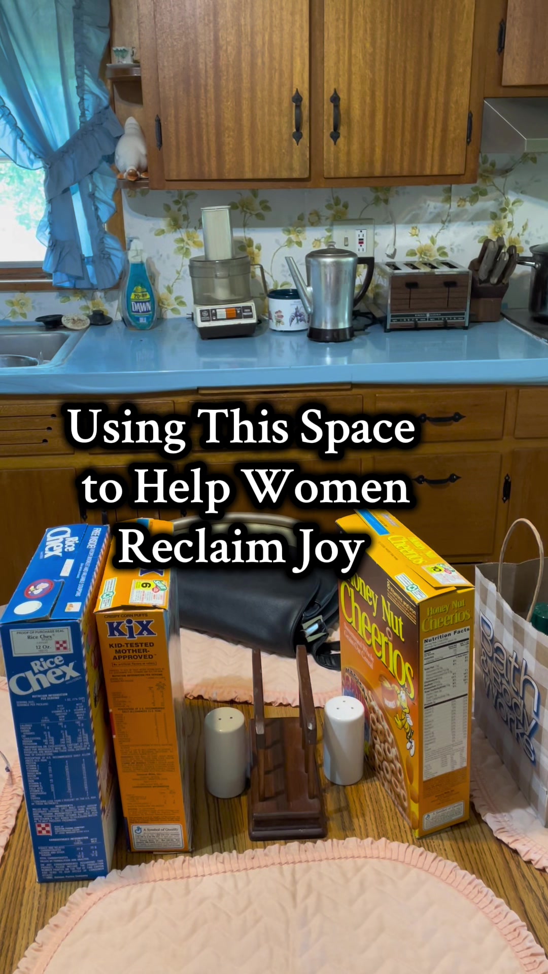 @Retro Women&rsquo;s  Retreat