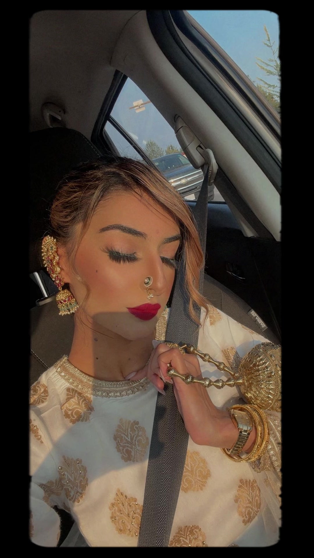 @GLOWQUEENJAS