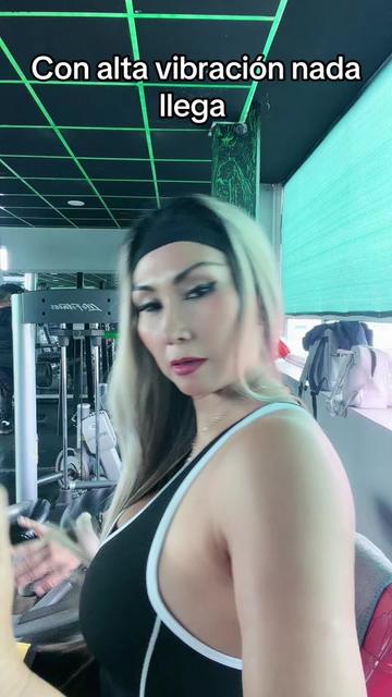 @YennAkasha
