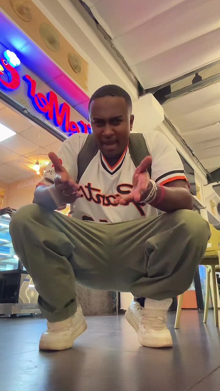 @A Y O N A E J 🦅