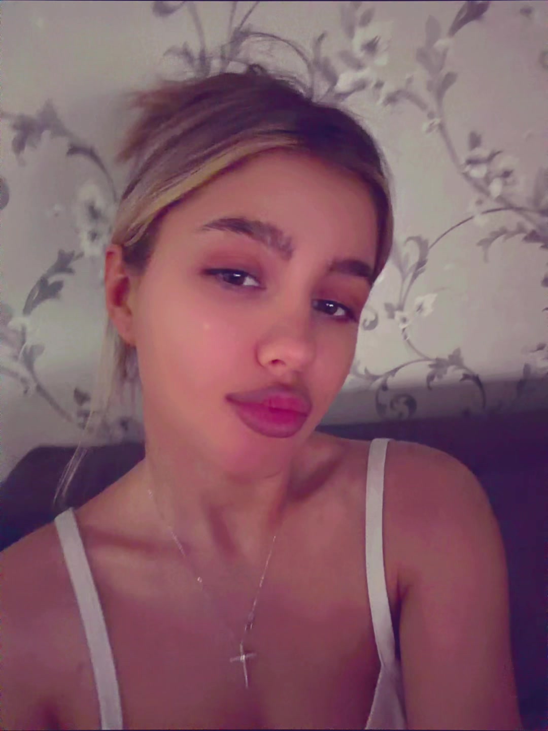 @М
