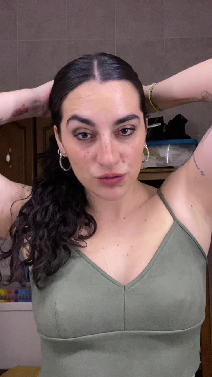 @Valentina