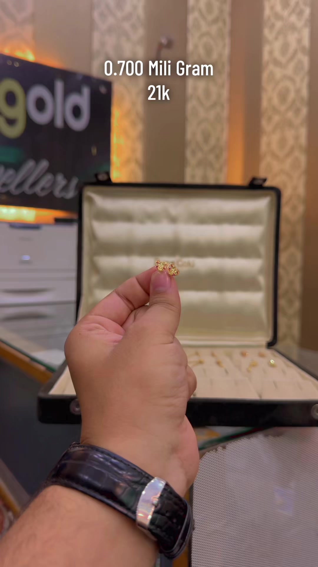 @PURE GOLD JEWELLER
