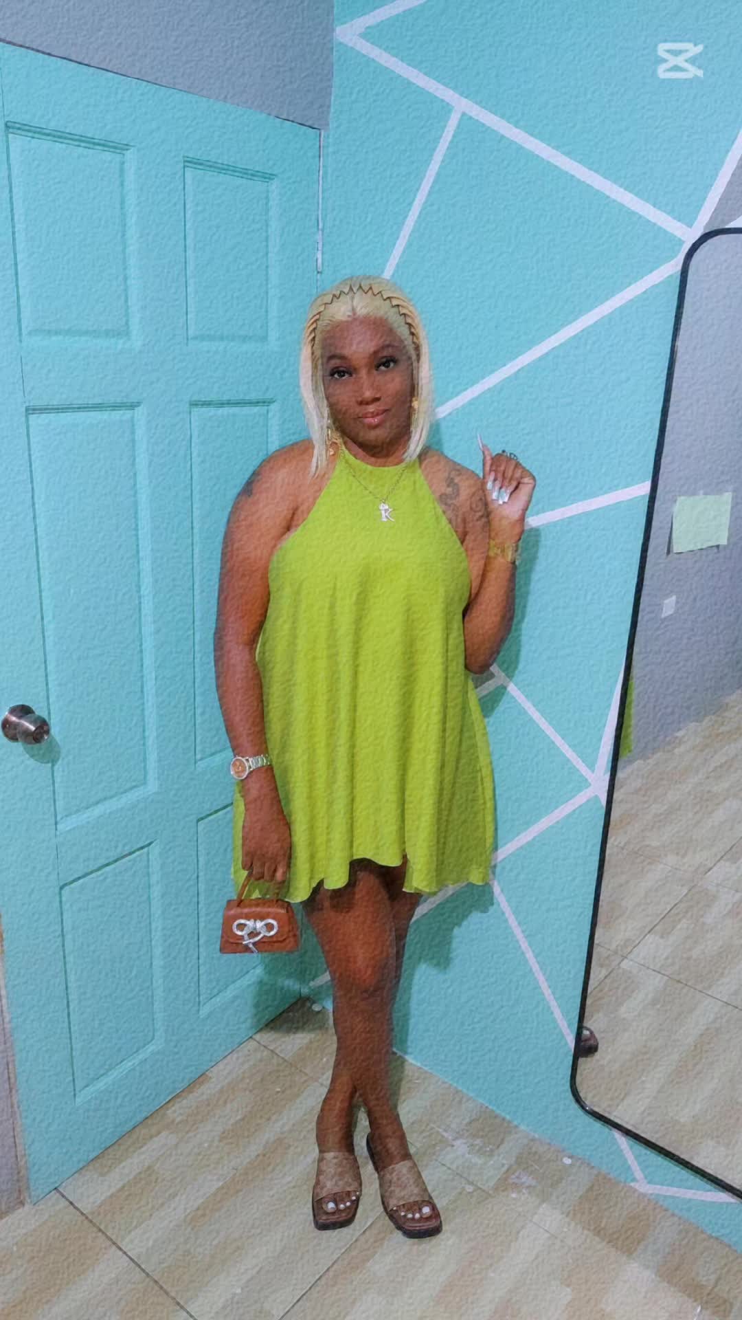 @Hoodbarbie_kemyeng