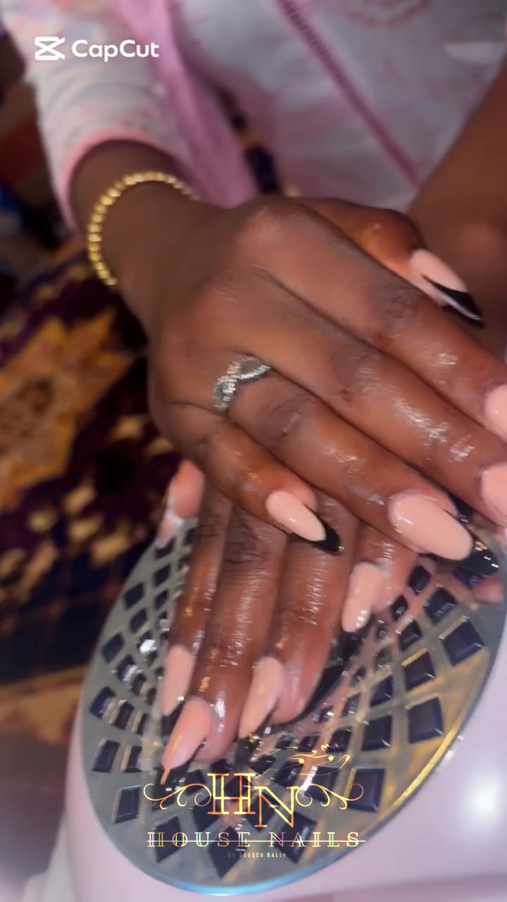 @Hous Nails by Bousso Bally💅🌸