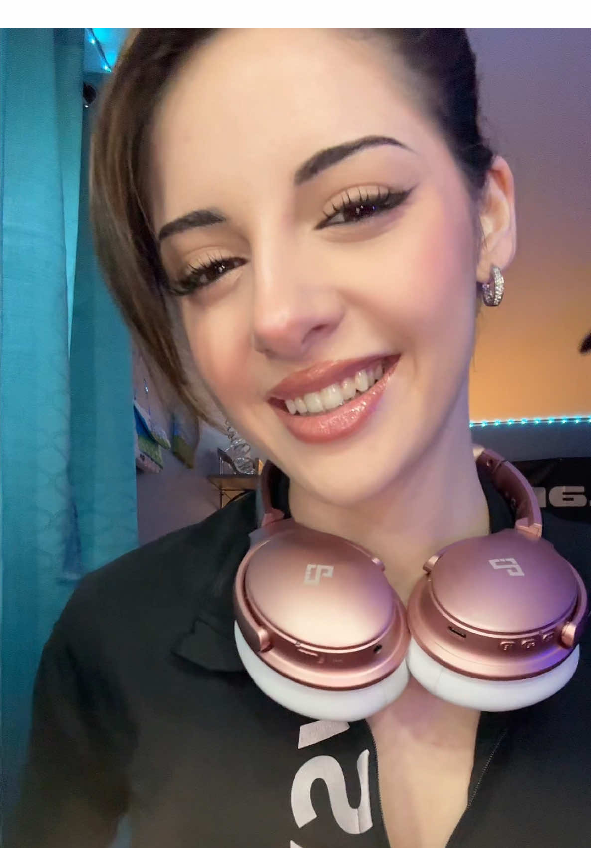 @christixcherise🌐🌍