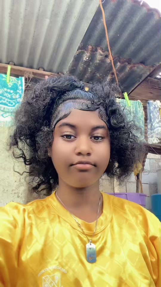 @💕pr3t!yindiii🥺