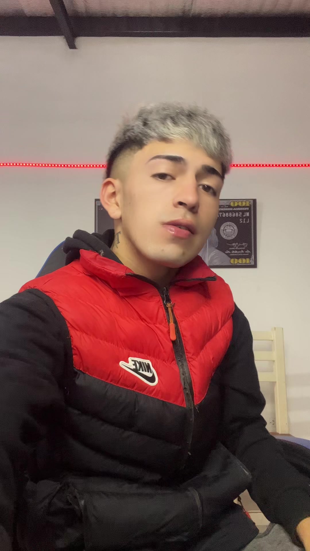 @cabeeee