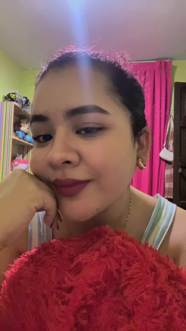 @Ana Valentina